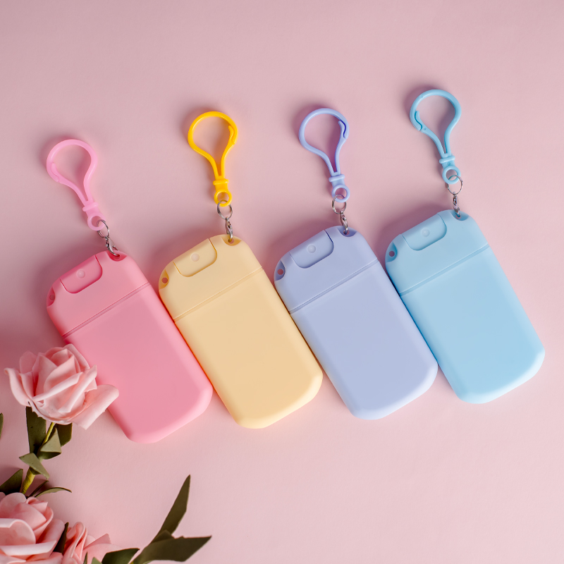 TF-U2 20/30ml PP Refillable Alcohol Perfume Credit Card Spray Bottle Wholesale TF-U2 20/30ml PP Refillable Alcohol Perfume Credit Card Spray Bottle Wholesale