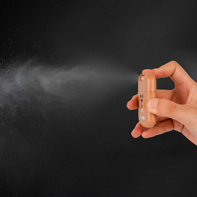 New Design 20ml 30ml Plastic Perfume Colorful Credit Card Spray Bottle Manufacturer