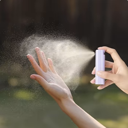 Skin hydrating spray bottle